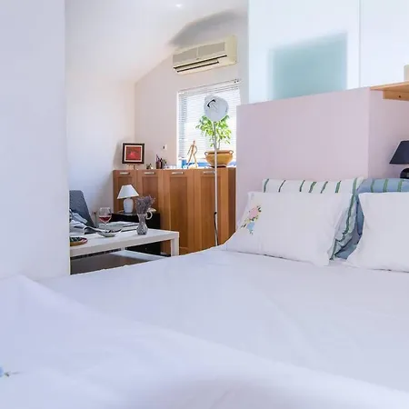 Chic Loft With Roof Garden And Panoramic View * カラマタ