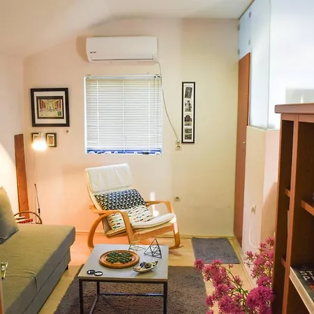 Chic Loft With Roof Garden And Panoramic View カラマタ